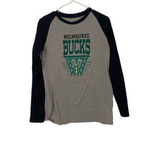 Milwaukee Bucks Basketball Baseball Tee SZ XL Kids